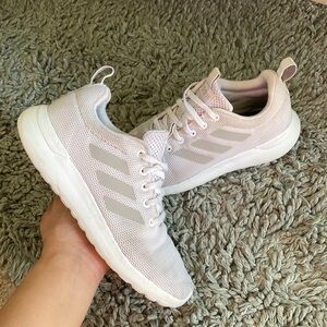 🤍Adidas cloudfoam sneakers 🤍size 3